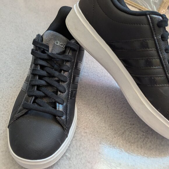 adidas Grand Court 2.0 Women's Tennis Shoes in Black - Picture 3 of 10